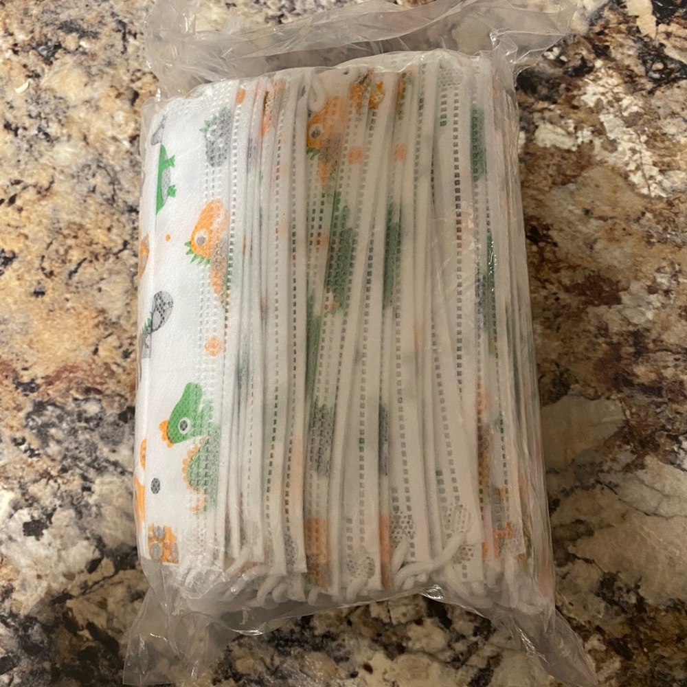 *sold*Children’s surgical mask